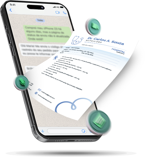 Farmacutica sorrindo com medicamentos